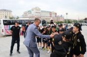 Хоккеистов детских команд «Скифы», отправляющихся на турнир в Китай, проводили сегодня на площади Советов в Барнауле