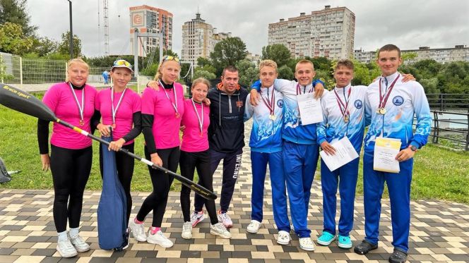 Новая волна. В Воронеже проходит первенство России U17 и Всероссийские соревнования U15. На счету алтайских гребцов девять медалей