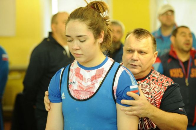 Дарья Рябова и Михаил Шуваев. Фото: Федерация тяжелой атлетики России