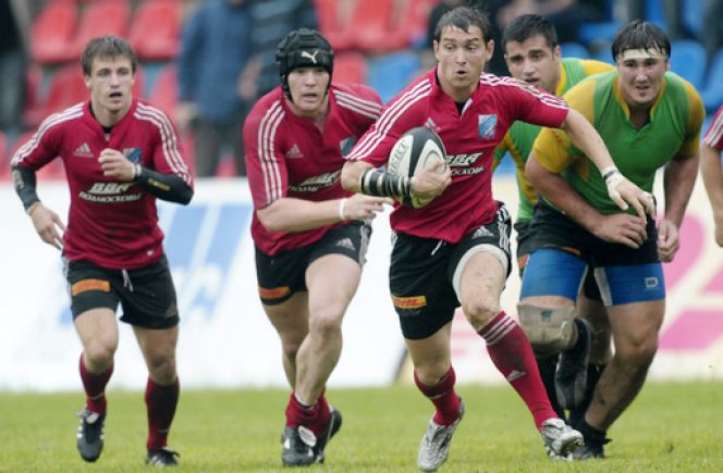 17 апреля. Новоалтайск. Ст-н "Локомотив". Чемпионат России. Федеральная регбийная лига. "Политехник" (Барнаул) - "Сибирь" (Новосибирск).