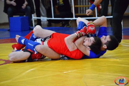 Алтайские спортсмены завоевали 13 медалей на чемпионате и первенстве России (фото).