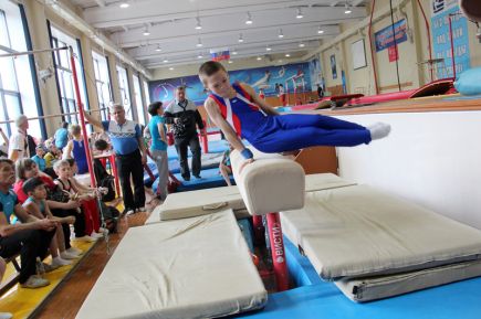 В Бийске прошли традиционные межрегиональные соревнования среди юношей «Кубок Космонавтики» в честь 55-летия полёта в космос первого человека, Юрия Гагарина (фото).