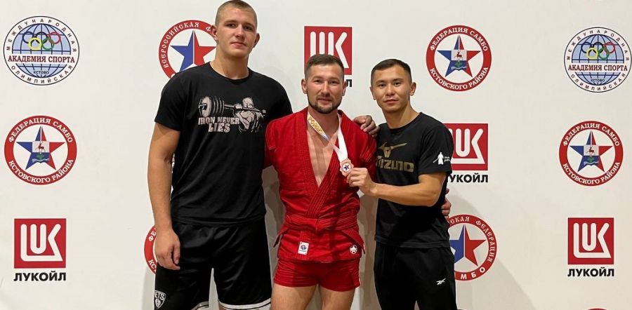 Наши земляки, участники Мемориала Бурдикова (слева направо): Роман Жданов, Владимир Жданов, Нурсултан Садуакасов