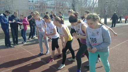 В Барнауле прошло первенство по летнему троеборью.