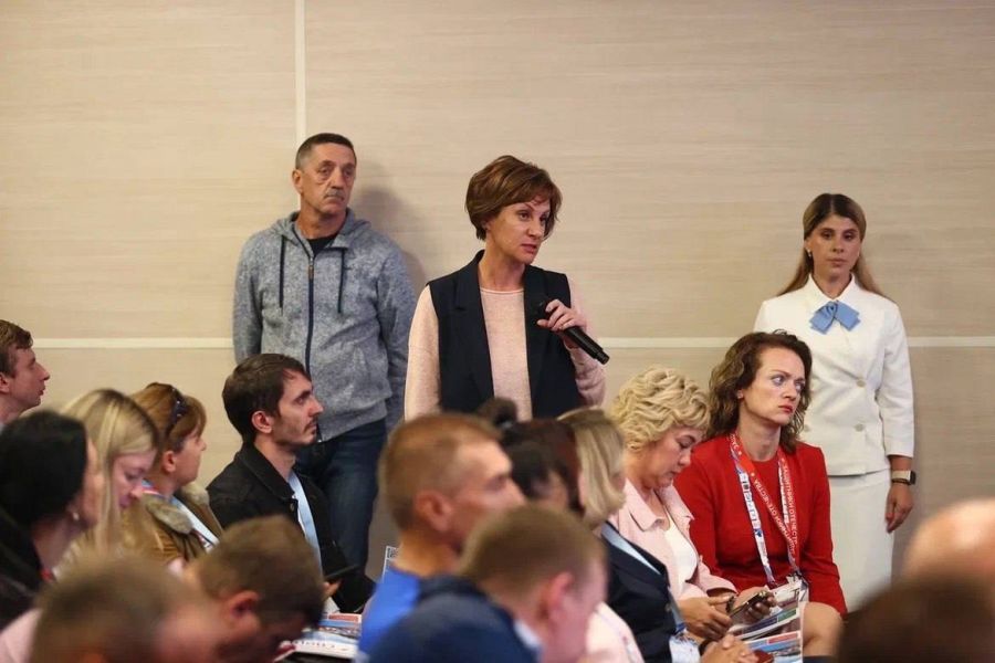 Татьяна Ильюченко приняла участие в мастер-классе. Фото: РЦСС Кузбасса