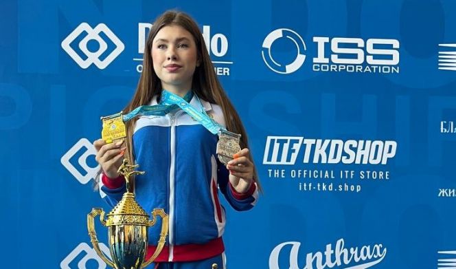 Никита Дёмин и Мария Гусева стали призёрами чемпионата и первенства мира по тхэквондо ИТФ