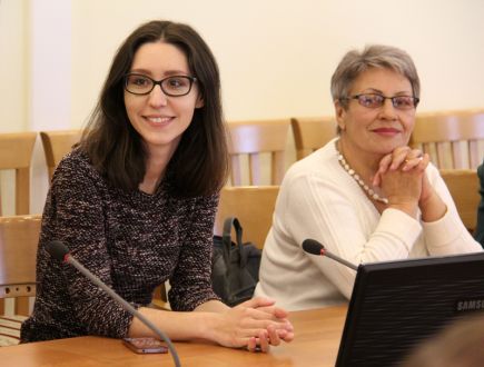 Заместитель губернатора Даниил Бессарабов вручил награды лауреатам краевого конкурса спортивной журналистики (фото).