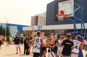 Лучшие с улицы! В День города  на площади Сахарова разыграли призы Кубка Барнаула в баскетболе 3х3