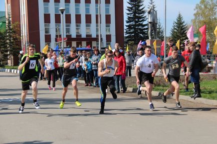 В Павловске состоялась пятидесятая легкоатлетическая эстафета на призы районной газеты "Новая жизнь" (фото).