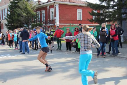 В Павловске состоялась пятидесятая легкоатлетическая эстафета на призы районной газеты "Новая жизнь" (фото).