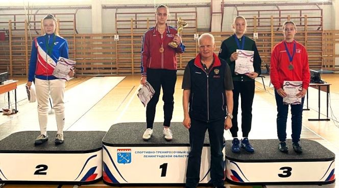 На соревнованиях саблисток в Выборге Мария Третьякова завоевала серебро кадетского турнира «Балтийский старт»