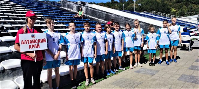 На финальном этапе Всероссийских спортивных соревнований школьников «Президентские состязания» и «Президентские спортивные игры» регион представляют ученики 132-й школы Барнаула и Егорьевской СОШ Егорьевского района