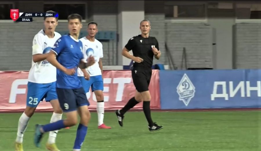 Динамовцы Барнаула проиграли кубковый матч в серии пенальти одноклубникам из Владивостока. Главными героями игры стали вратари