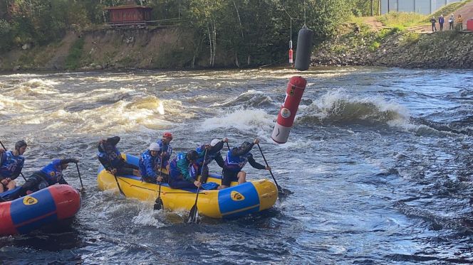 Команда «Алтай 22» стала победителем первенства России среди юниоров и юниорок до 24 лет в классе шестиместных рафтов