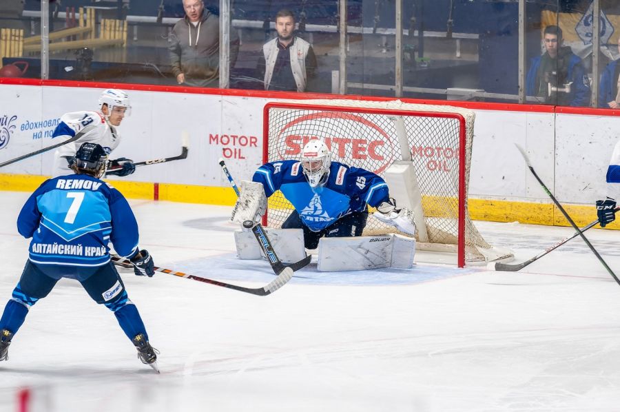 Фото: ХК "Динамо-Алтай"