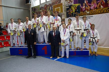 В Барнауле прошли чемпионат и первенство Сибирского и Уральского федеральных округов по восточному боевому единоборству в дисциплине сетокан.