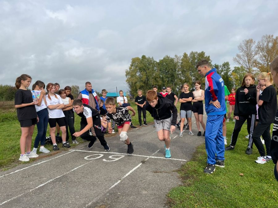 В райцентре Красногорского района состоялось открытие площадки ГТО