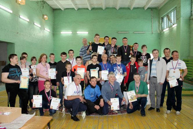 В Тогуле состоялся краевой турнир на призы заслуженного работника физической культуры РФ Михаила Постникова.