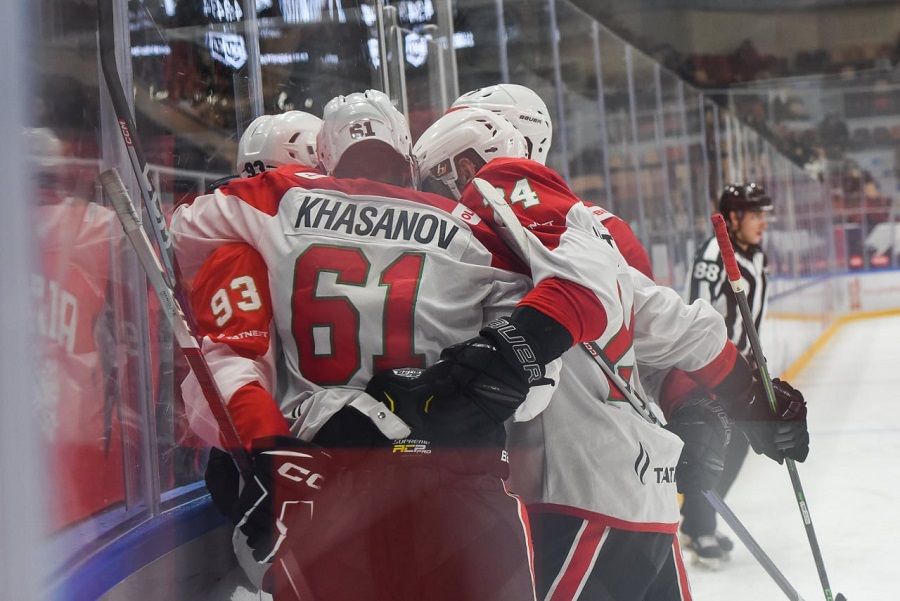 Камбэк «Нефтяника», разгромы от «Югры» и ЦСК ВВС. Обзор матчей дня в ВХЛ