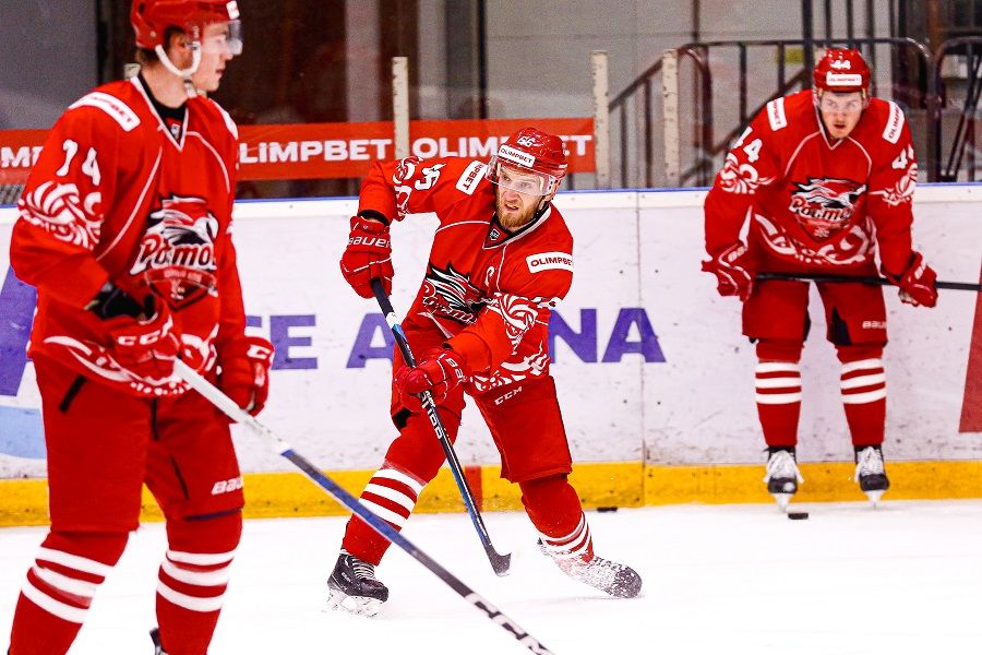 Камбэк «Нефтяника», разгромы от «Югры» и ЦСК ВВС. Обзор матчей дня в ВХЛ