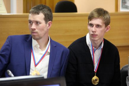 В АлтГУ состоялось чествование мужской волейбольной команды «Университет» – победителя Высшей лиги «Б» (фото).