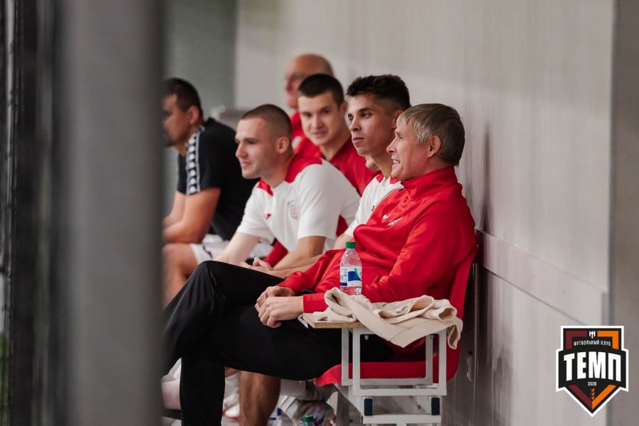 На переднем плане Станислав Чаплыгин и Константин Кукавицын. Фото: Никита Сницарев