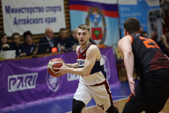 11 октября. Барнаул. СК «Победа». Кубок России. 1/16 финала. Первый матч. БК «Барнаул» - «Темп-СУМЗ-УГМК» (Ревда)