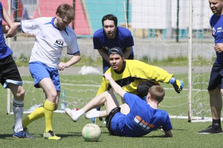 В Барнауле разыграли Кубок журналистов Алтайского края по мини-футболу (фото).