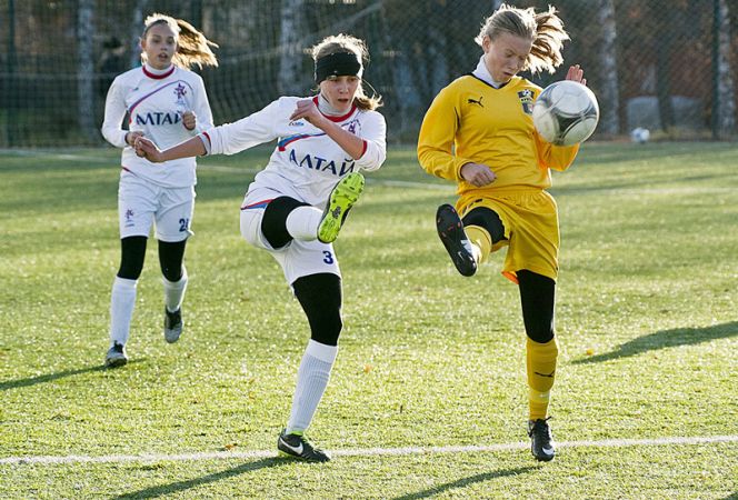6-7 сентября. Барнаул. Стадион СДЮШОР А. Смертина. Первенство России, первая лига, зона «Сибирь». «Алтай» (Барнаул) – «Рекорд» (Иркутск).