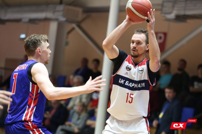 Фрагмент матча БК "Барнаул" - БК "Тамбов". Фото: Владимир Мартынов
