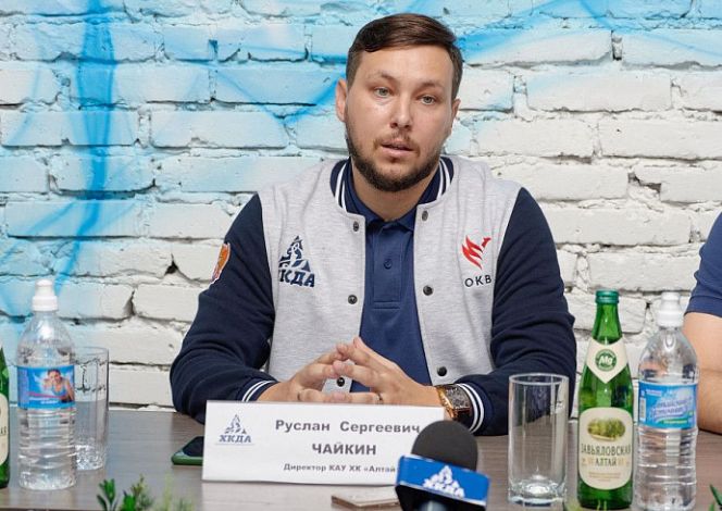 Дайте нам время: директор ХК «Динамо-Алтай» о старте сезона и спорах с болельщиками