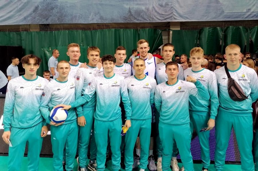 Воспитанники «Зари Алтая» - серебряные призёры полуфинального этапа юношеской лиги «NOVA LIGA»