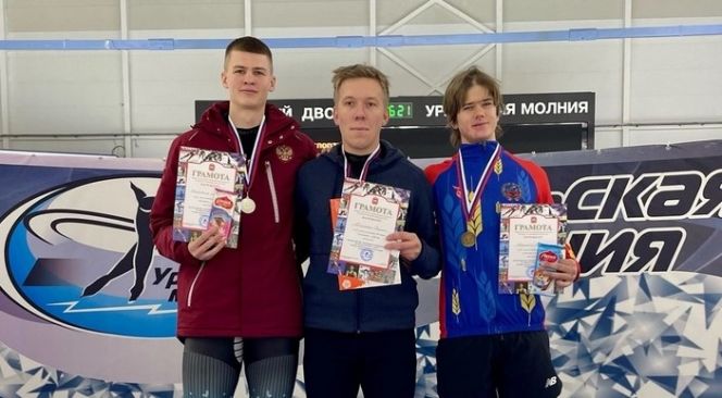 Расчехлили коньки. Скороходы с Алтая успешно выступили в Челябинске на всероссийском турнире 