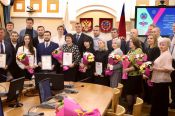 "Алтайская правда": в Правительстве региона вручили ведомственные награды Минспорта