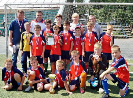 В Алейске состоялся региональный турнир Детской футбольной лиги «Кубок наших отцов и дедов».