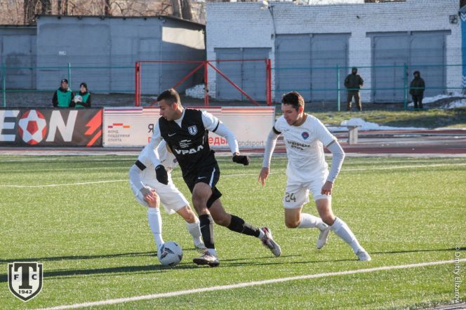 Миасс досрочно выиграл турнир в четвёртой группе Второй лиги «Б»