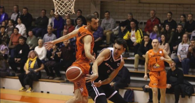 Фрагмент матча "Темп-СУМЗ" - "Иркут". Фото: сайт РФБ 