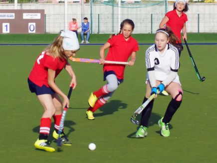 Хоккеистки СДЮШОР "Юность Алтая" заняли шестое место на первенстве России среди девушек до 14 лет.