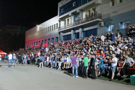 Футбол объединяет!