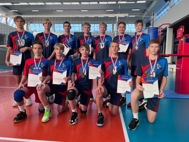 Команда юношей СШОР "Заря Алтая" завоевала бронзу первенства Сибири U16