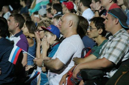 Футбол объединяет!