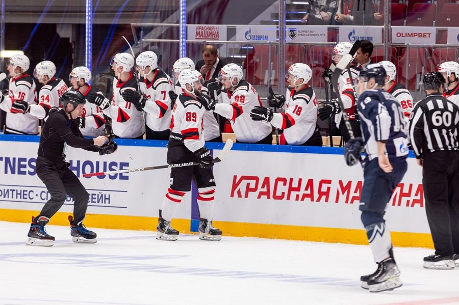 Новая сенсация от «Динамо-Алтая» и бесперебойный «Молот». Обзор матчей ВХЛ 