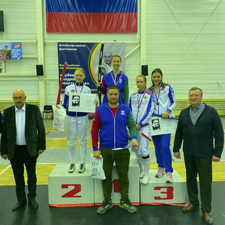 Спорт благородных кровей. 60-летие школы фехтования на Алтае саблисты отметили традиционным Кубком Феоктистова
