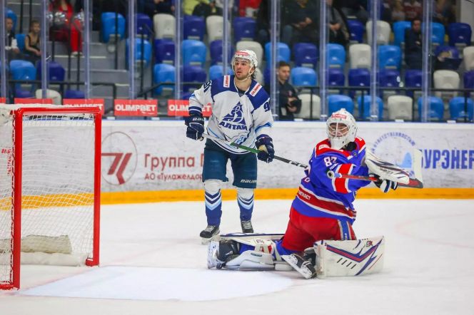 В зеркальном отражении. ХК  «Динамо-Алтай» обыграл тульский АКМ в серии буллитов - 2:1