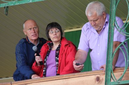 За медалями на лошадях