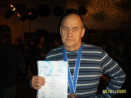 Алтайский спортсмен Олег Золотарёв – серебряный призёр чемпионата мира по зимнему плаванию. 