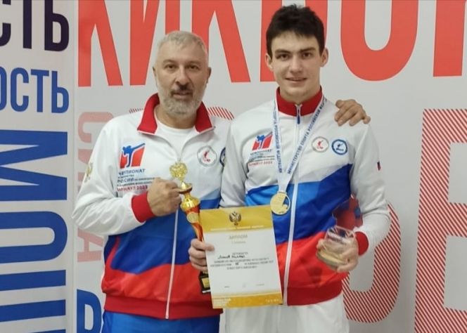 Альберт Мкртычев с Михаилом Якушевым 