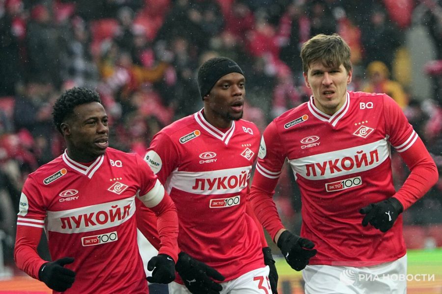 Авторы спартаковских мячей в ворота "Крыльев": Квинси Промес, Кристофер Мартинс и Александр Соболев. Фото: РИА Новости