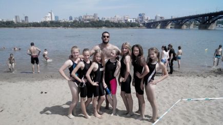 Юные алтайские спортсмены успешно выступили на всероссийских соревнованиях по биатлу и триатлу в Новосибирске.