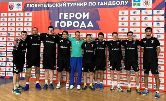 Команда села Усятское на турнире "Герои города"